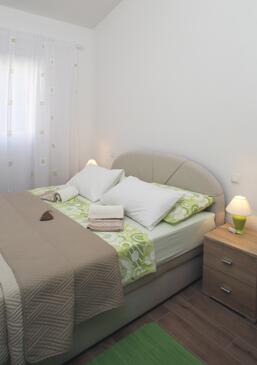 Apartments by the sea Ražanj, Rogoznica - 14357