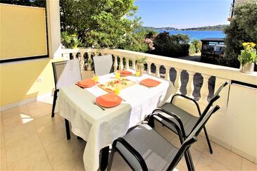 Apartmani uz more Vodice - 14372