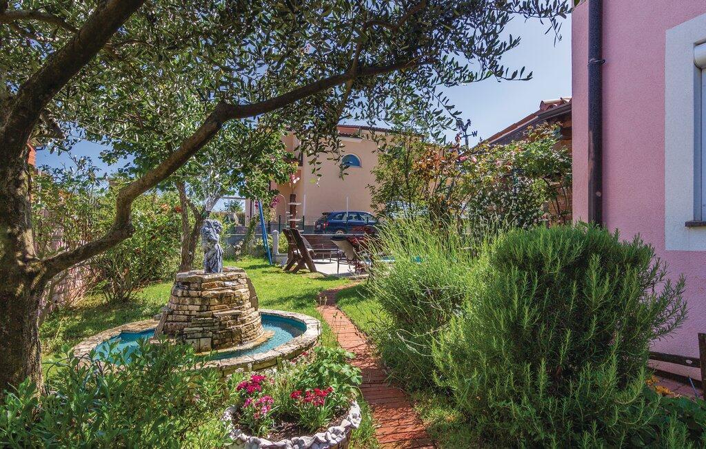 Giardino - Appartamenti con piscina per famiglie Fratrici, Umago - Umag