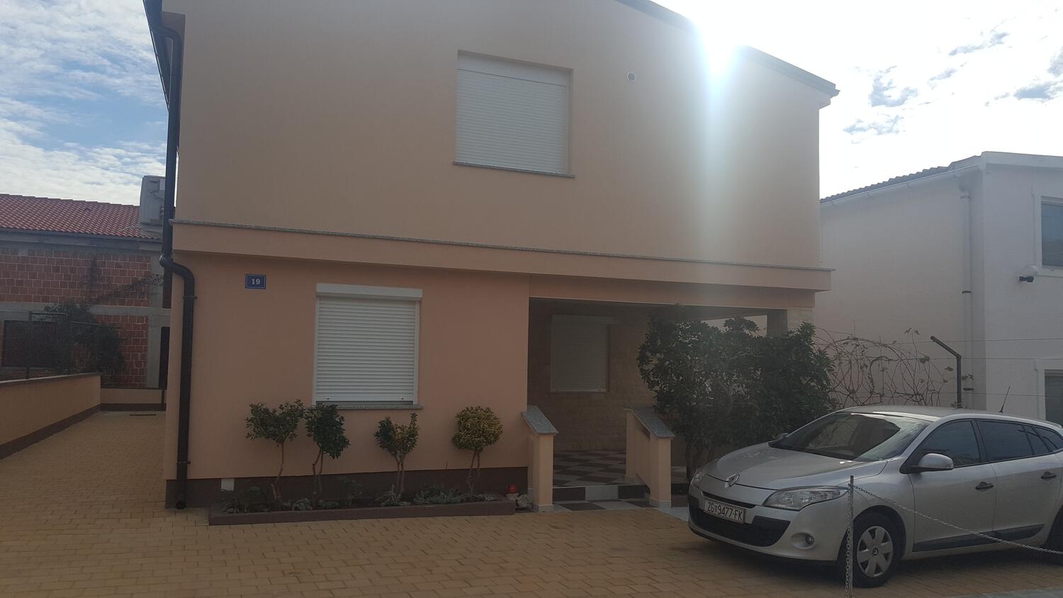 Apartments with terrace Vir, North Dalmatia