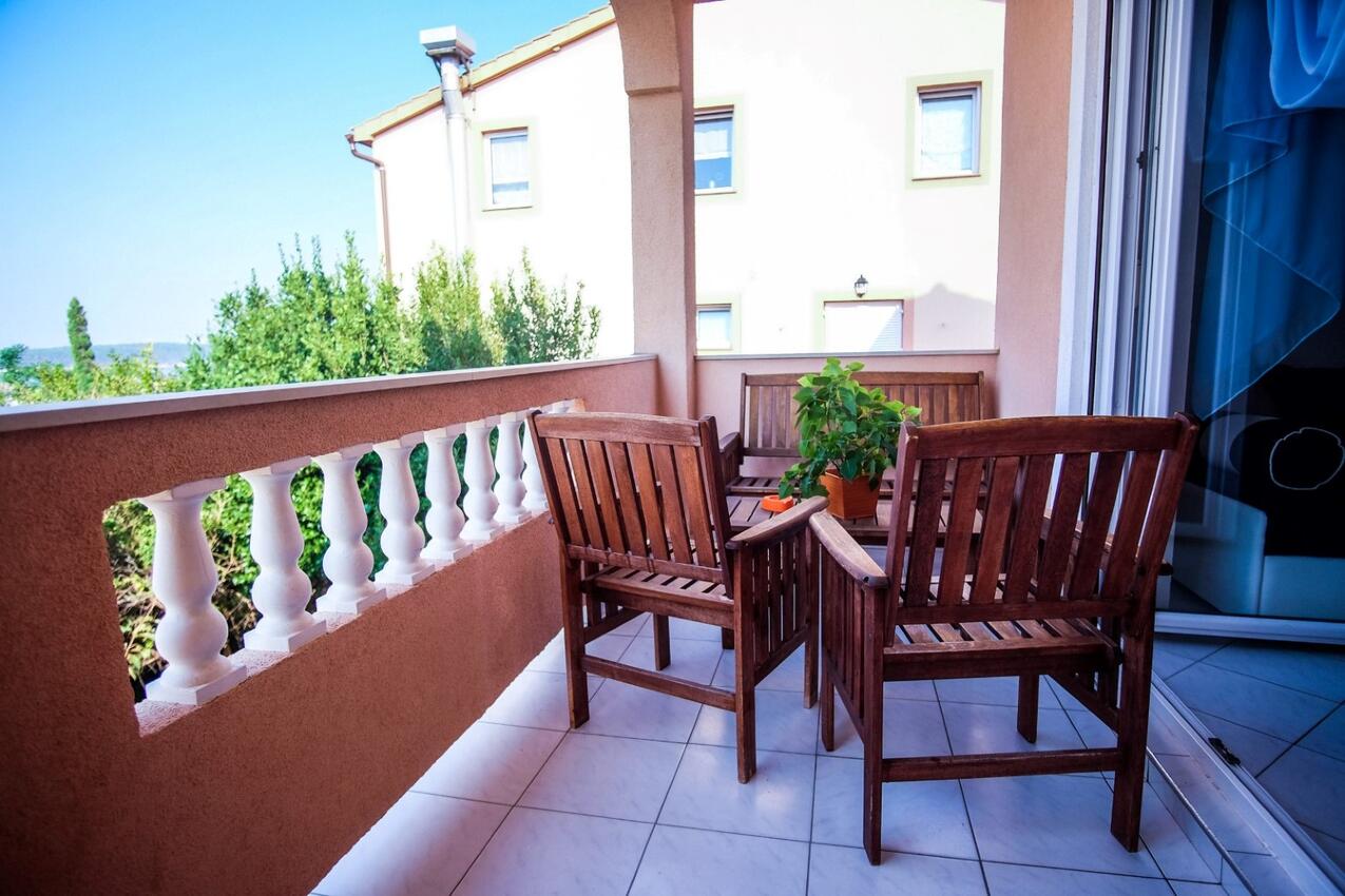 Apartments with parking space Barbat, Rab - 14390
