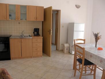 Apartamentos con parking Barbat, Rab - 14390