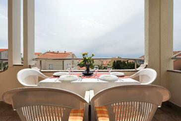 Appartamenti con piscina per famiglie Novaglia - Novalja, Pago - Pag - 14394