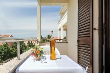 Appartamenti con piscina per famiglie Novaglia - Novalja, Pago - Pag - 14394