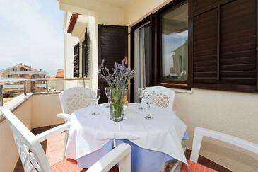 Appartements avec piscine pour les familles avec enfants Novalja, Pag - 14394