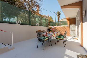 Апартаменты для семьи с бассейном Сплит - Split - 14401