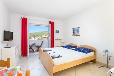 Rodinné apartmány s bazénem Seget Vranjica, Trogir - 14409