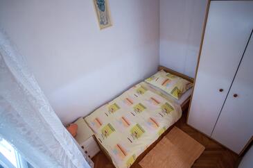 Apartments with parking space Barbat, Rab - 14431