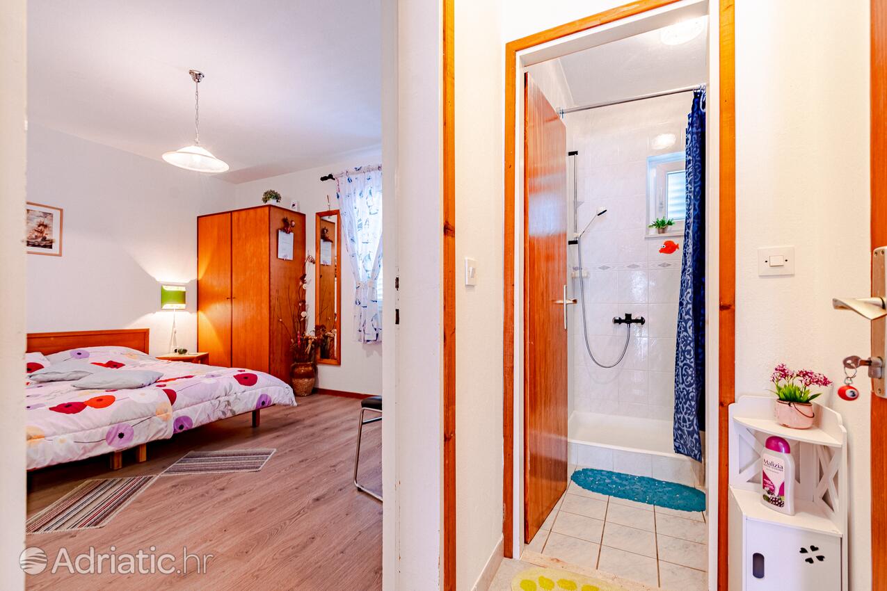 AS-14434-b - Private accommodation - Apartments and rooms with parking space Mali Ston, Pelješac