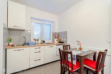 Apartments and rooms with parking space Mali Ston, Pelješac - 14434