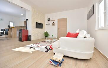 Feriehus med swimmingpool Razanac, Zadar - 14449