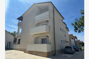Ferienwohnungen mit Parkplatz Sabunike, Zadar - 14490