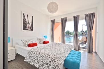 Apartments by the sea Prižba, Korčula - 14499