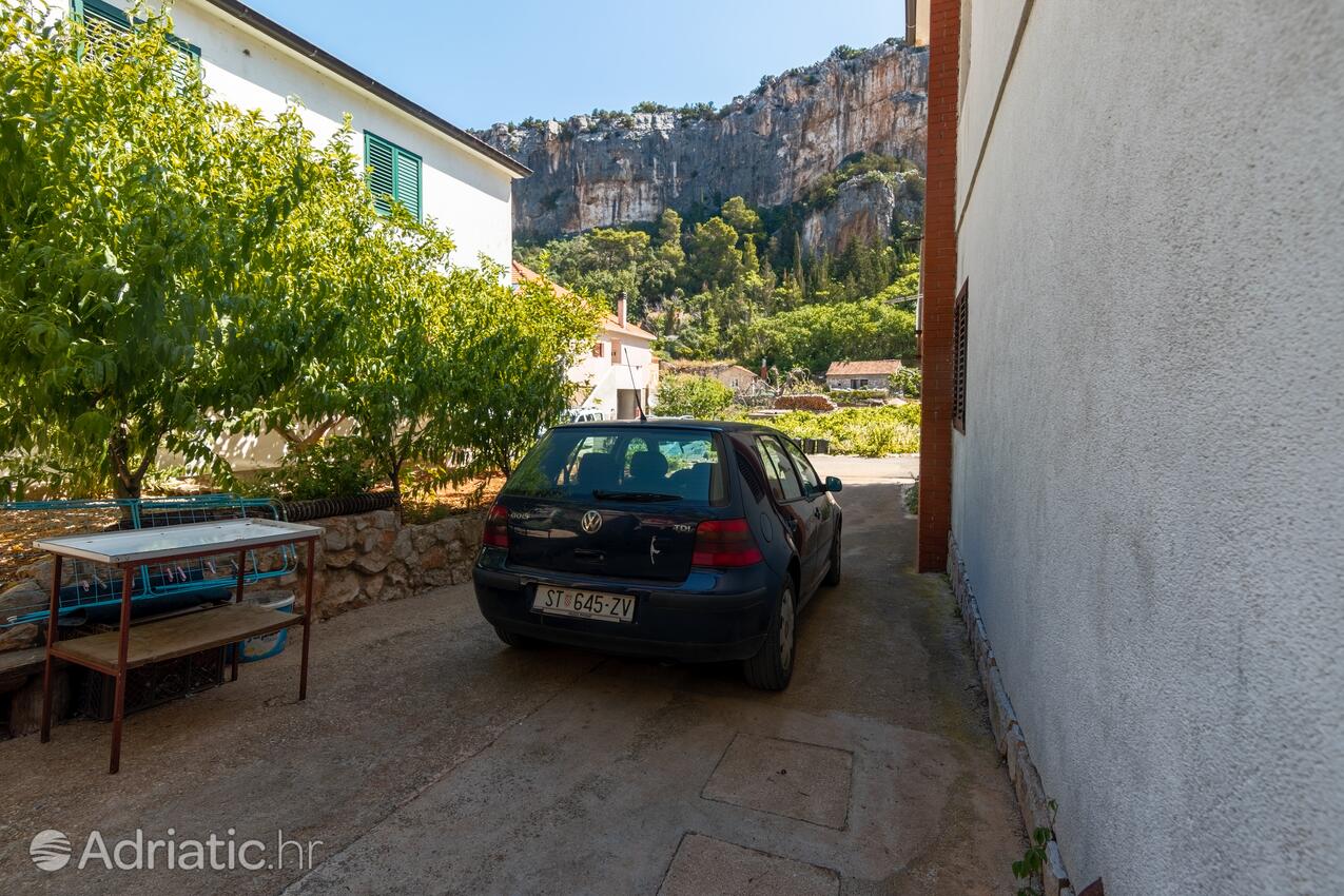 Parking lot - Apartments by the sea Cove Vela Stiniva, Hvar