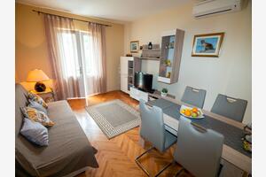 Two bedroom apartment Rab (A-14515-a)