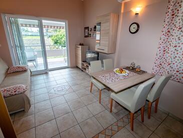 2-Zimmer-Ferienwohnung Rab (A-14515-b(