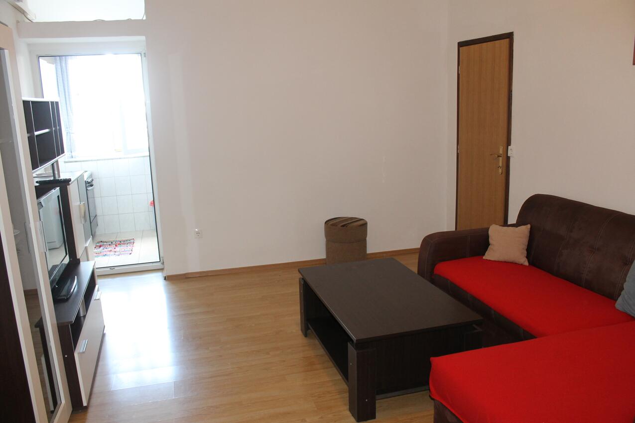 Apartmanok parkolóhellyel Pula - 14533