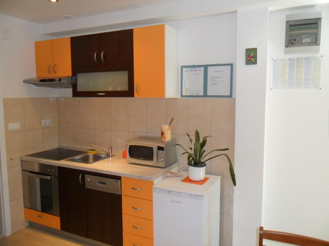 Apartments with WiFi Split - 14534