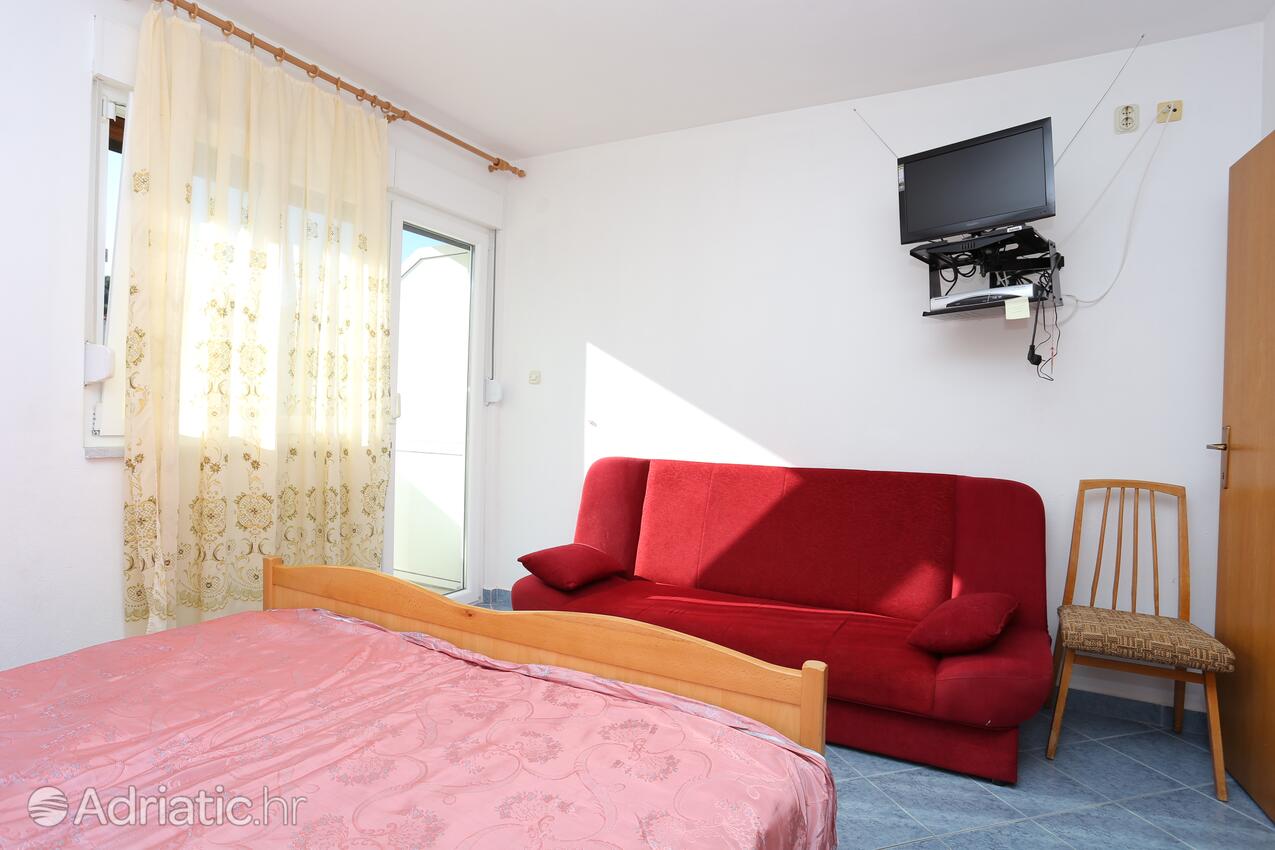 A-14541-a - Private accommodation - Apartments by the sea Slatine, Čiovo