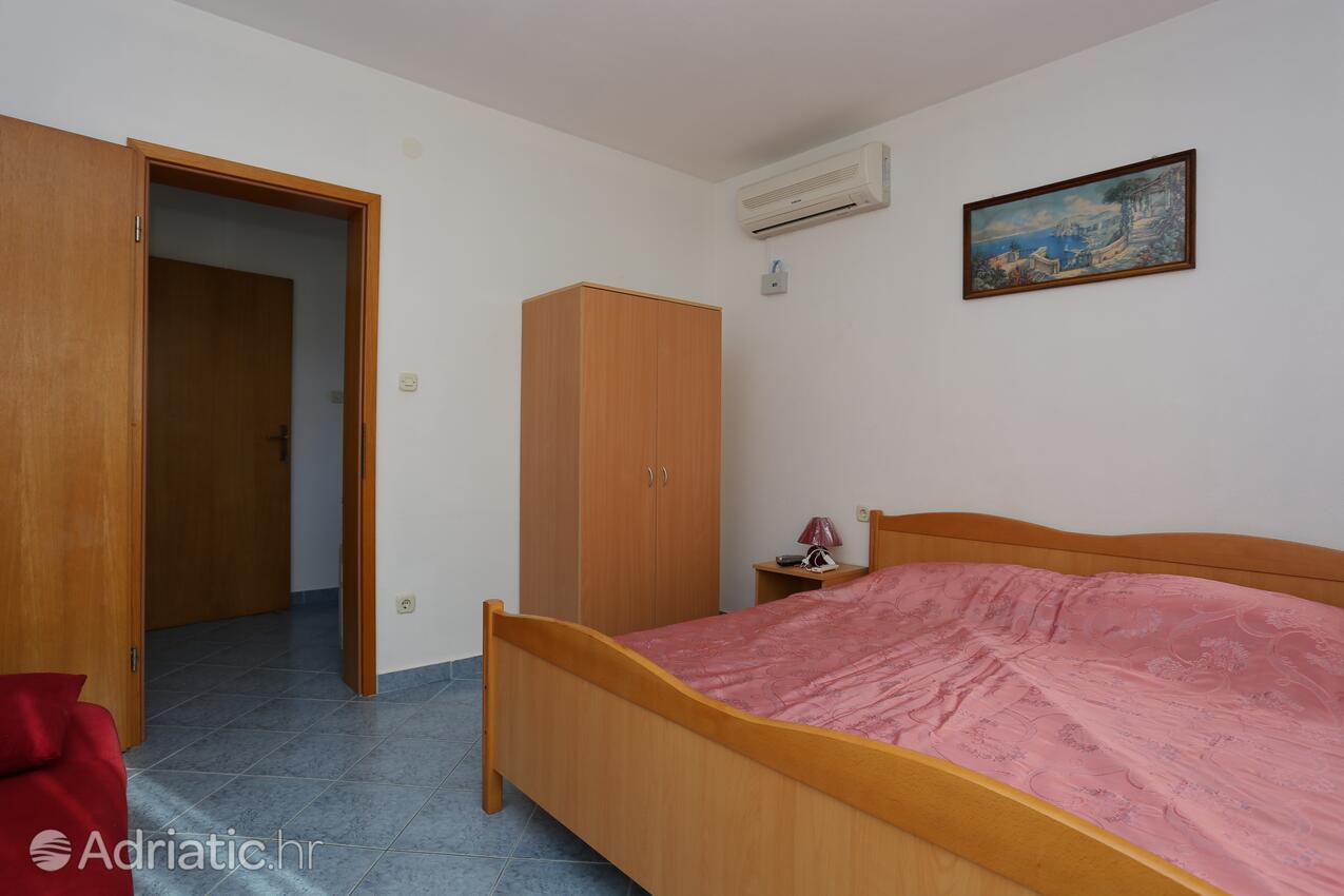 A-14541-a - Private accommodation - Apartments by the sea Slatine, Čiovo