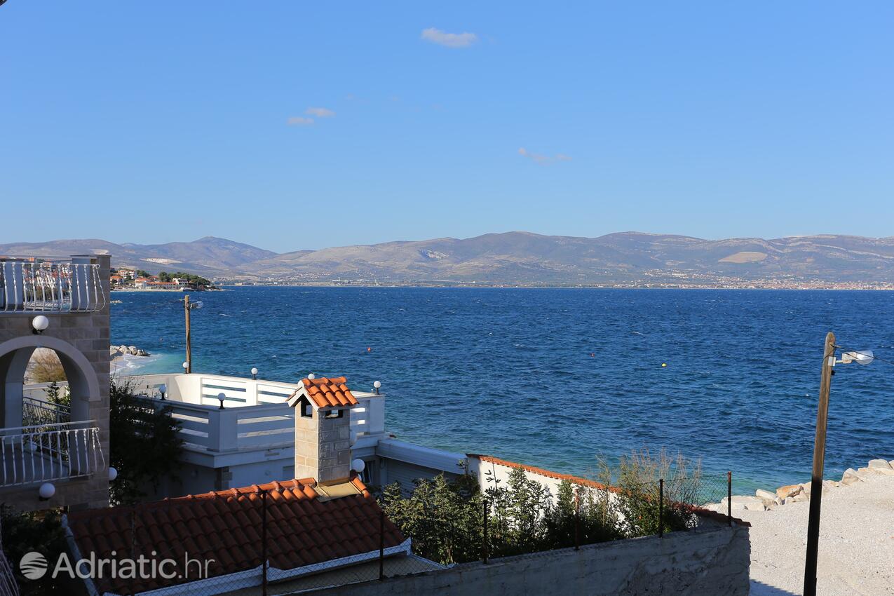 A-14541-b - Private accommodation - Apartments by the sea Slatine, Čiovo