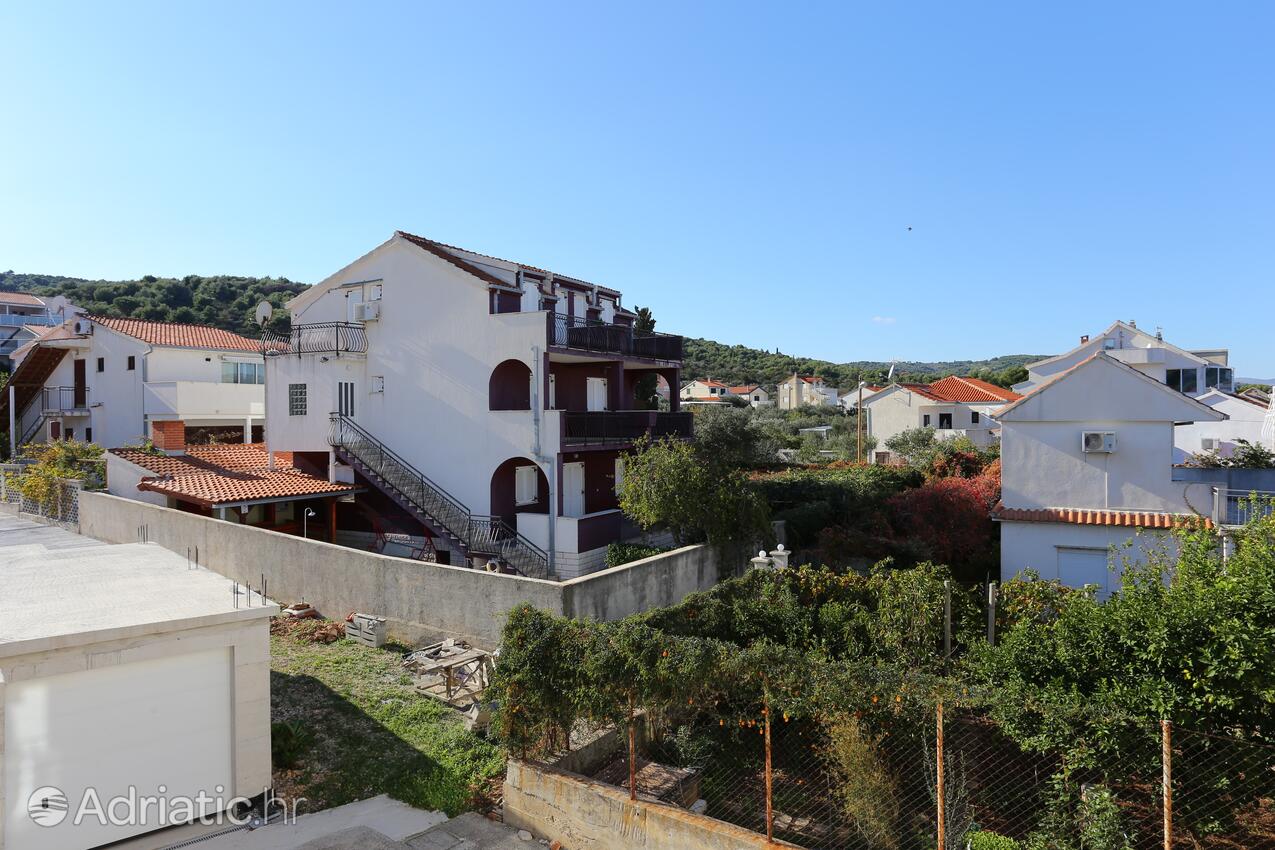 A-14541-c - Private accommodation - Apartments by the sea Slatine, Čiovo