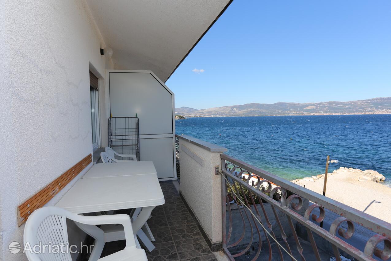 A-14541-d - Private accommodation - Apartments by the sea Slatine, Čiovo