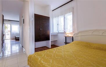 Apartmani s parkingom Pješčana Uvala, Pula - 14564