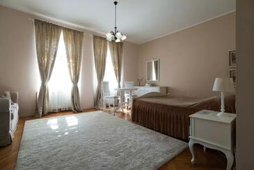 Apartment with terrace Pula, Istria