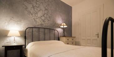 Apartment with terrace Pula, Istria