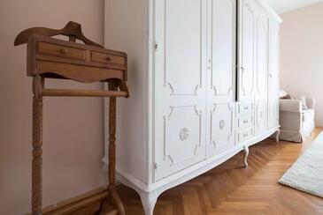 Apartment with terrace Pula, Istria