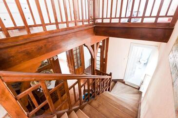 Apartment with terrace Pula, Istria