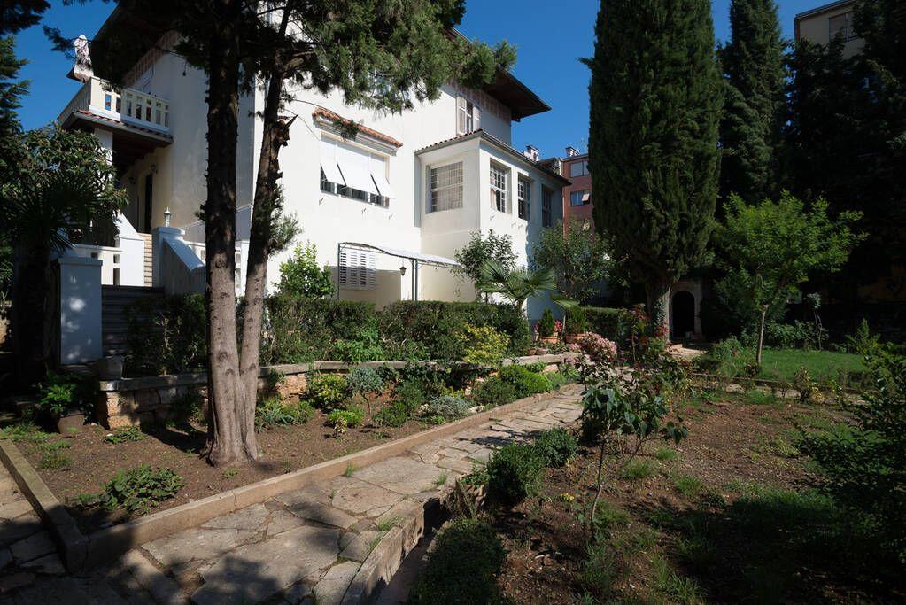 Apartment with terrace Pula, Istria