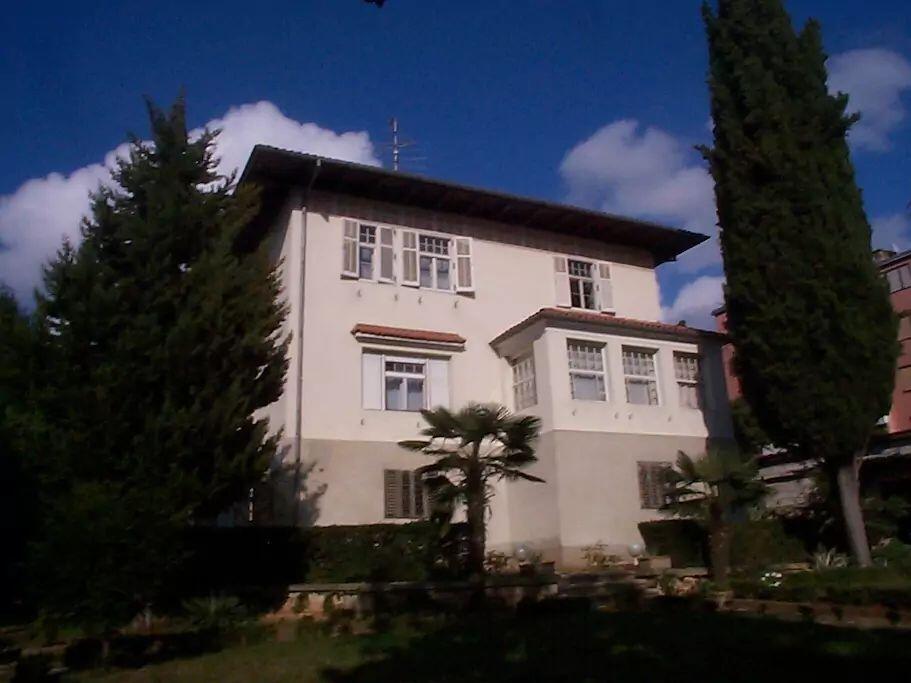 Apartment with terrace Pula, Istria