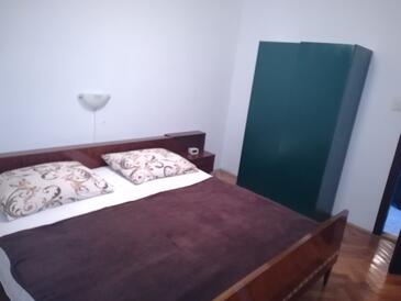 Chambres avec le parking privé Lukovo, Senj - 14567