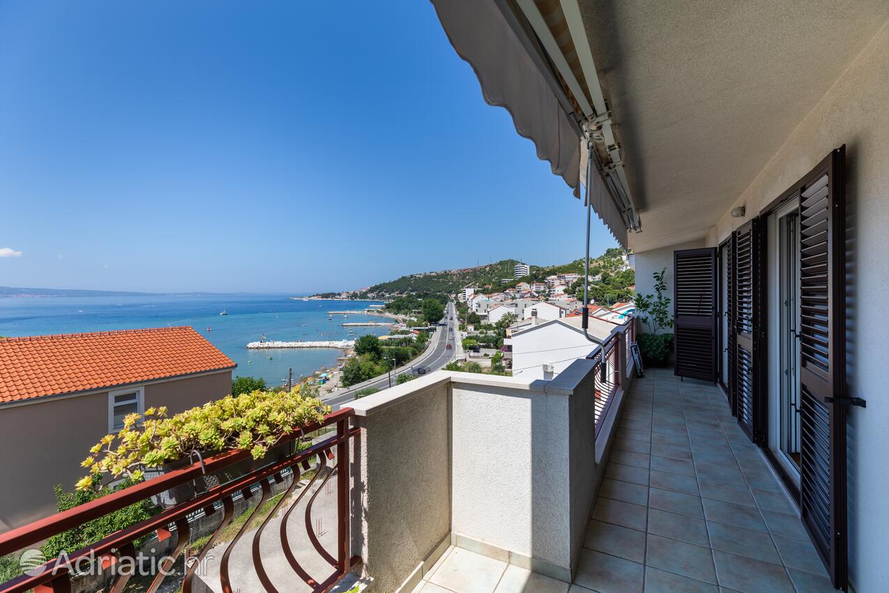 A-14587-a - Alloggi privati - Appartamenti accanto al mare Duccie - Duće, Almissa - Omiš