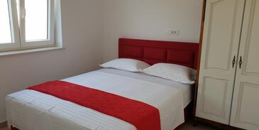 Appartamenti accanto al mare Bilo, Capocesto - Primošten - 14601