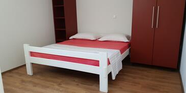 Apartments by the sea Bilo, Primošten - 14601