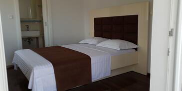 Apartments by the sea Bilo, Primošten - 14601