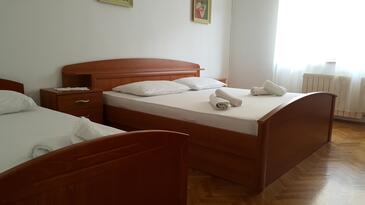 Apartment with balcony Omiš, Central Dalmatia