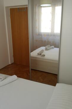 Apartment with balcony Omiš, Central Dalmatia