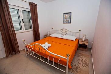 Tweekamerappartement Pakostane, Biograd (A-14658-a)