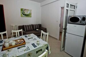 Two bedroom apartment Pakoštane, Biograd (A-14658-a(