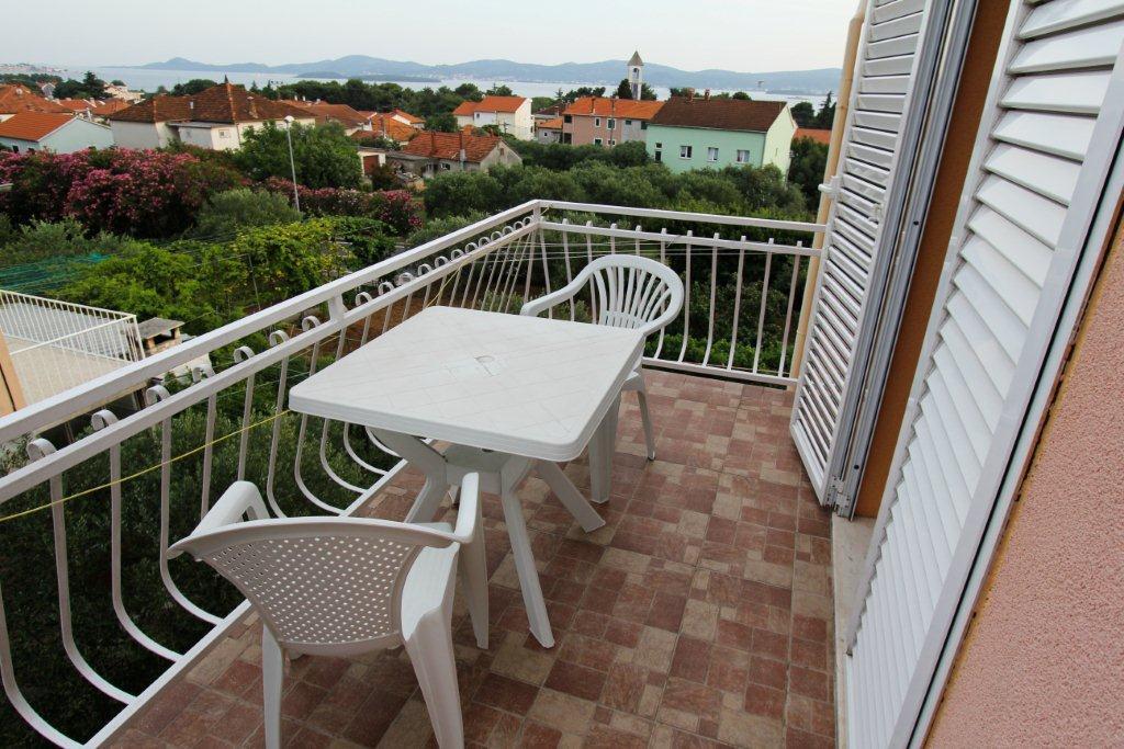 Apartmaji s parkingom Sveti Filip i Jakov, Biograd - 14706
