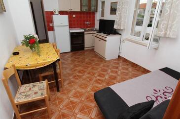 Apartments with parking space Sveti Filip i Jakov, Biograd - 14706
