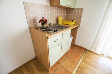 Apartmanok a tenger mellett Rovanjska, Paklenica - 14732