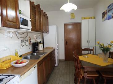 Ferienwohnungen am Meer Supetar, Brac - 14747