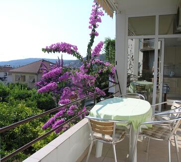 Apartments by the sea Jelsa, Hvar - 14754