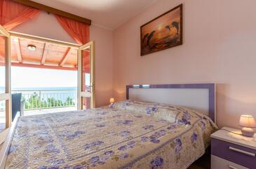 Seaside family friendly house with a swimming pool Karbuni, Korčula - 14776