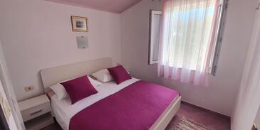 Familienferienwohnungen am Meer Sevid, Trogir - 14790